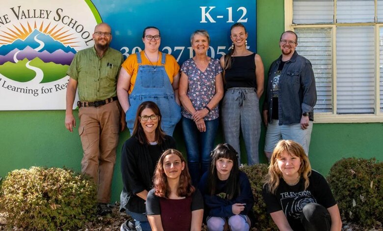 Choosing among roads less traveled – Alt Ed Austin Choosing among roads less traveled – Alt Ed Austin
